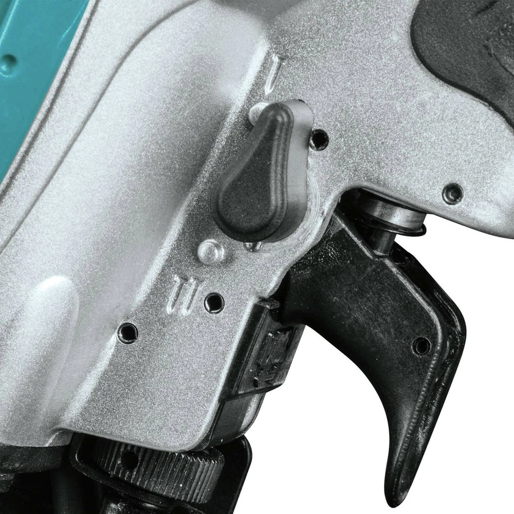 Makita AN454 1-3/4 In. Coil Roofing Nailer 8 Makita AN454 1-3/4 In. Coil Roofing Nailer - Image 6