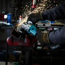 Makita GAG03M1 40V Max XGT Brushless Lithium-Ion 4-1/2 In./5 In. Cordless Paddle Switch Angle Grinder Kit With Electric Brake (4 Ah) -Cheap Makita Store mktngag03m1 k