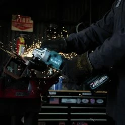 Makita GAG06M1 40V Max XGT Brushless Lithium-Ion 4-1/2 In./5 In. Cordless Paddle Switch Angle Grinder Kit With Electric Brake And AWS (4 Ah) -Cheap Makita Store mktngag06m1 h