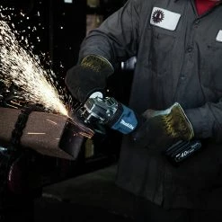 Makita GAG06M1 40V Max XGT Brushless Lithium-Ion 4-1/2 In./5 In. Cordless Paddle Switch Angle Grinder Kit With Electric Brake And AWS (4 Ah) -Cheap Makita Store mktngag06m1 j