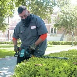 Makita GHU01M1 40V Max XGT Brushless Lithium-Ion 24 In. Cordless Rough Cut Hedge Trimmer Kit (4 Ah) 19 Makita GHU01M1 40V Max XGT Brushless Lithium-Ion 24 In. Cordless Rough Cut Hedge Trimmer Kit (4 Ah) -Cheap Makita Store mktnghu01m1 g