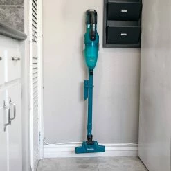 Makita GLC01R1 40V Max XGT Brushless Lithium-Ion Cordless 4-Speed HEPA Filter Compact Vacuum Kit (2.5 Ah) -Cheap Makita Store mktnglc01r1 i