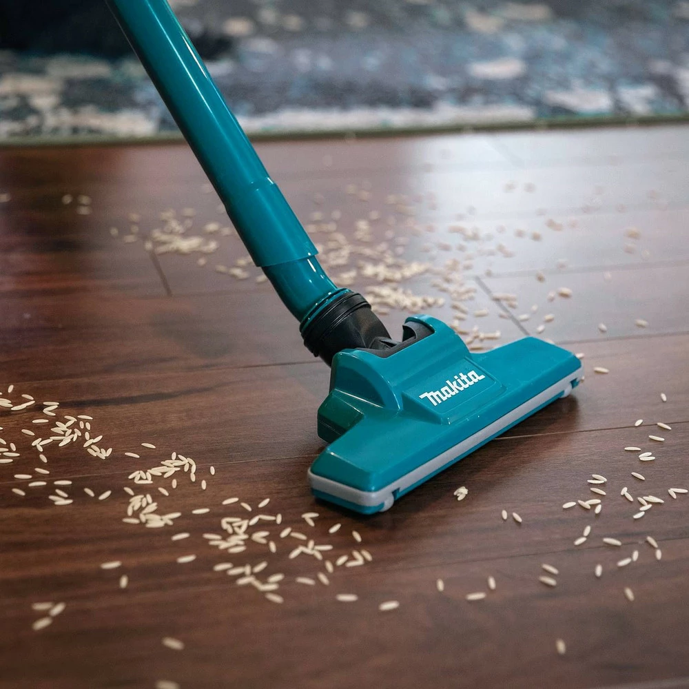 Makita GLC01Z 40V Max XGT Brushless Lithium-Ion Cordless 4-Speed HEPA Filter Compact Vacuum (Tool Only) 17 Makita GLC01Z 40V Max XGT Brushless Lithium-Ion Cordless 4-Speed HEPA Filter Compact Vacuum (Tool Only) - Image 15