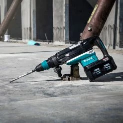 Makita GRH06PM 80V Max (40V Max X2) XGT Brushless Lithium-Ion 2 In. Cordless AFT, AWS Capable AVT Rotary Hammer Kit With 2 Batteries (4 Ah) -Cheap Makita Store mktngrh06pm k