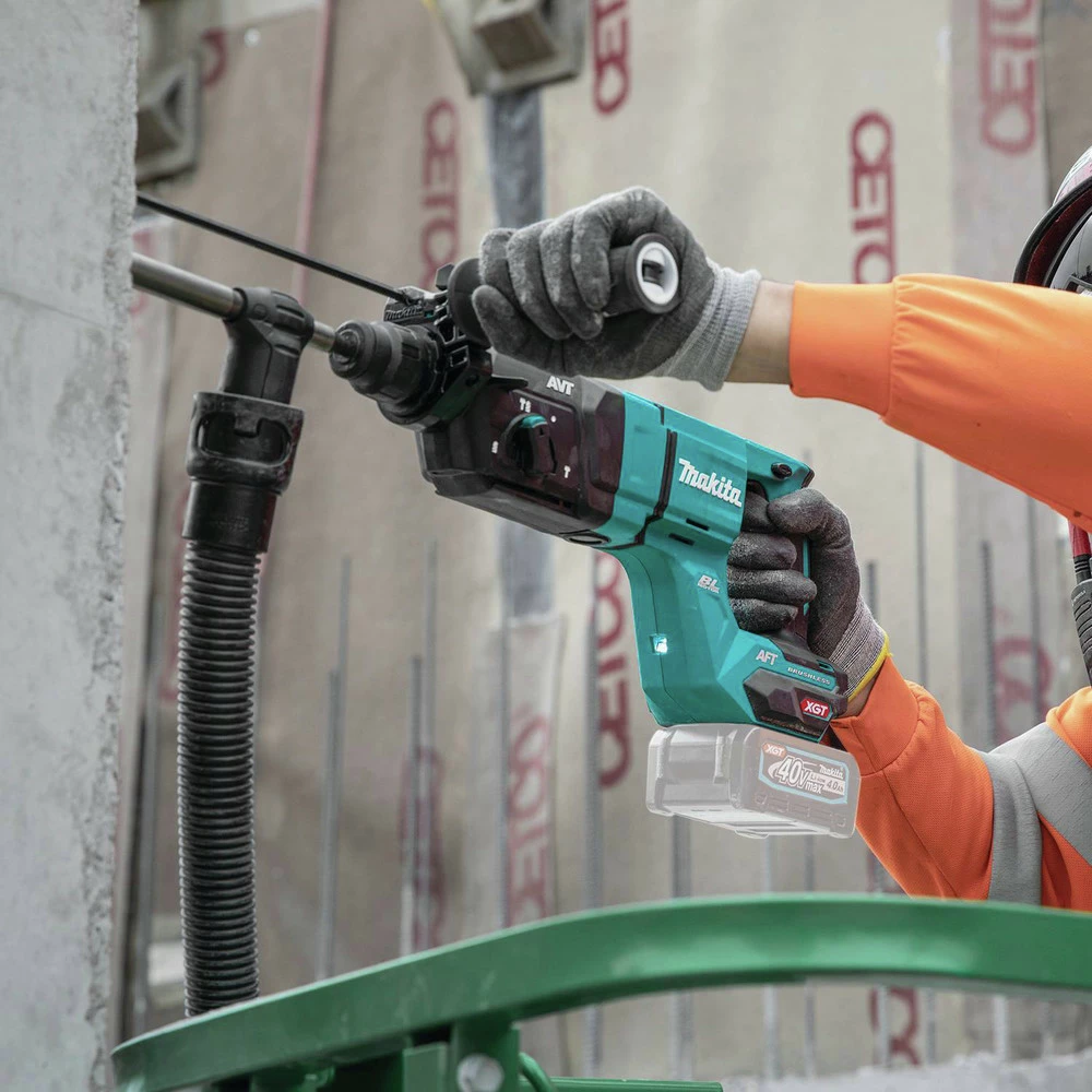 Makita GRH07Z 40V Max XGT Brushless Lithium-Ion 1-1/8 In. Cordless AFT/AWS Capable Accepts SDS-PLUS Bits AVT D-Handle Rotary Hammer (Tool Only) 12 Makita GRH07Z 40V Max XGT Brushless Lithium-Ion 1-1/8 In. Cordless AFT/AWS Capable Accepts SDS-PLUS Bits AVT D-Handle Rotary Hammer (Tool Only) - Image 10