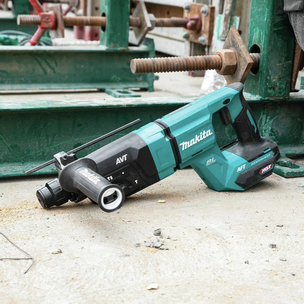 Makita GRH07Z 40V Max XGT Brushless Lithium-Ion 1-1/8 In. Cordless AFT/AWS Capable Accepts SDS-PLUS Bits AVT D-Handle Rotary Hammer (Tool Only) 13 Makita GRH07Z 40V Max XGT Brushless Lithium-Ion 1-1/8 In. Cordless AFT/AWS Capable Accepts SDS-PLUS Bits AVT D-Handle Rotary Hammer (Tool Only) - Image 11