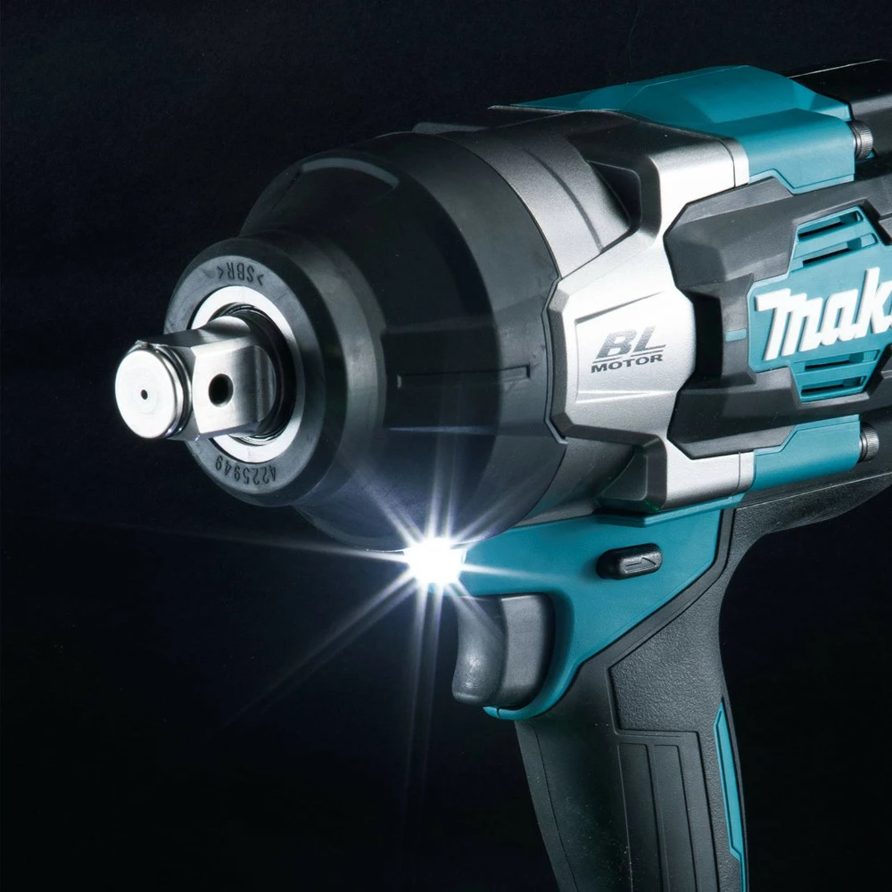 Makita GWT01Z 40V Max XGT Brushless Lithium-Ion 3/4 In. Cordless 4-Speed High-Torque Impact Wrench With Friction Ring Anvil (Tool Only) 7 Makita GWT01Z 40V Max XGT Brushless Lithium-Ion 3/4 In. Cordless 4-Speed High-Torque Impact Wrench With Friction Ring Anvil (Tool Only) - Image 5