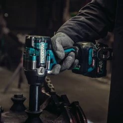 Makita GWT08D 40V Max XGT Brushless Lithium-Ion Cordless 4-Speed Mid-Torque 1/2 In. Sq. Drive Impact Wrench Kit With Detent Anvil And 2 Batteries (2.5 Ah) -Cheap Makita Store mktngwt08d h