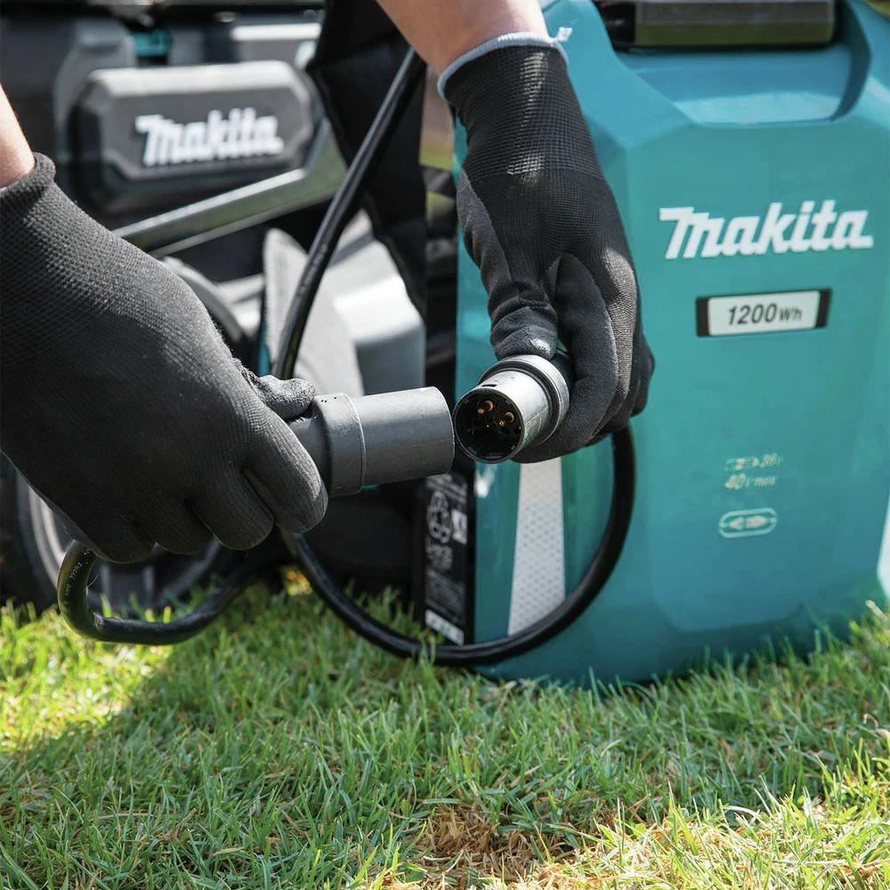 Makita PDC1200A01 ConnectX 1200 Watt Hours Cordless Portable Backpack Power Supply 10 Makita PDC1200A01 ConnectX 1200 Watt Hours Cordless Portable Backpack Power Supply - Image 8