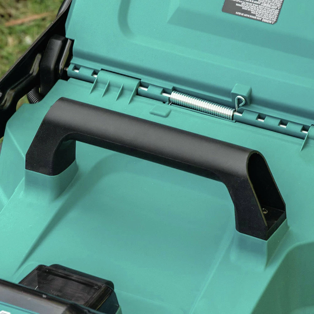 Makita XML11CT1 18V X2 (36V) LXT Lithium-Ion 21 In. Cordless Self-Propelled Lawn Mower Kit With 4 Batteries (5 Ah) 15 Makita XML11CT1 18V X2 (36V) LXT Lithium-Ion 21 In. Cordless Self-Propelled Lawn Mower Kit With 4 Batteries (5 Ah) - Image 13