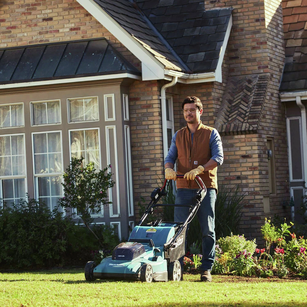 Makita XML11CT1 18V X2 (36V) LXT Lithium-Ion 21 In. Cordless Self-Propelled Lawn Mower Kit With 4 Batteries (5 Ah) 19 Makita XML11CT1 18V X2 (36V) LXT Lithium-Ion 21 In. Cordless Self-Propelled Lawn Mower Kit With 4 Batteries (5 Ah) - Image 17