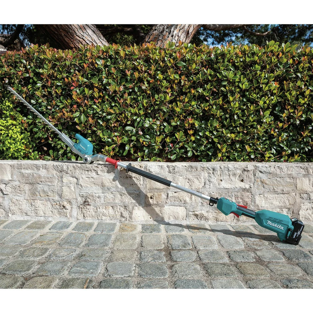 Makita XNU01T 18V LXT Articulating Brushless Lithium-Ion 20 In. Cordless Pole Hedge Trimmer Kit (5 Ah) 14 Makita XNU01T 18V LXT Articulating Brushless Lithium-Ion 20 In. Cordless Pole Hedge Trimmer Kit (5 Ah) - Image 12