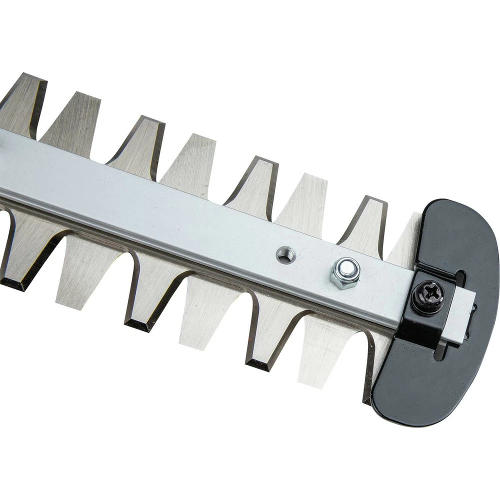 Makita XNU02T 18V LXT Brushless Lithium-Ion 24 In. Cordless Pole Hedge Trimmer Kit (5 Ah) 8 Makita XNU02T 18V LXT Brushless Lithium-Ion 24 In. Cordless Pole Hedge Trimmer Kit (5 Ah) - Image 6