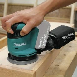 Makita XOB01Z-BL1840DC1 18V LXT Lithium-Ion 5 In. Cordless Random Orbit Sander And Battery With Charger Starter Pack Bundle (4 Ah) -Cheap Makita Store mktnxob01z bl1840bdc1 bndl n